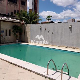 Casa Para Vender com 3 quartos sendo 1 suítes no bairro Santa Mônica em Feira De Santana