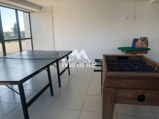 Apartamento Para Alugar com 3 quartos sendo 1 suíte no bairro Santa Mônica em Feira De Santana