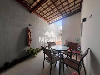 Casa de Condomínio Para Vender com 3 quartos sendo 1 suítes no bairro Sim em Feira De Santana