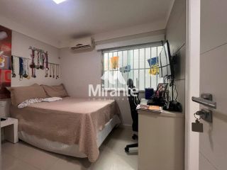 Casa de Condomínio Para Vender com 3 quartos sendo 1 suítes no bairro Sim em Feira De Santana