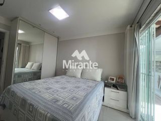 Casa de Condomínio Para Vender com 3 quartos sendo 1 suítes no bairro Sim em Feira De Santana