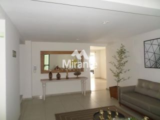 Apartamento Para Alugar com 3 quartos sendo 2 suítes no bairro Santa Mônica em Feira De Santana