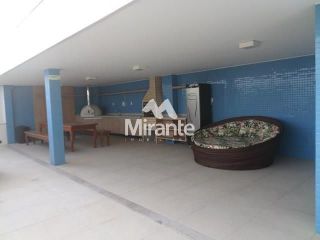 Apartamento Para Alugar com 3 quartos sendo 2 suítes no bairro Santa Mônica em Feira De Santana
