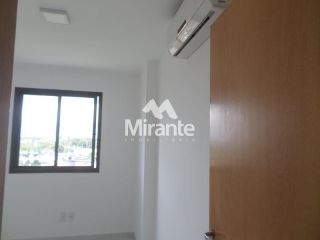 Apartamento Para Alugar com 3 quartos sendo 2 suítes no bairro Santa Mônica em Feira De Santana