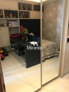 Apartamento Para Vender com 4 quartos sendo 4 suítes no bairro Santa Mônica em Feira De Santana