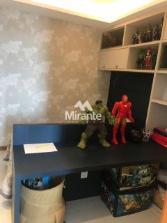 Apartamento Para Vender com 4 quartos sendo 4 suítes no bairro Santa Mônica em Feira De Santana