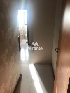 Apartamento Para Vender com 4 quartos sendo 4 suítes no bairro Santa Mônica em Feira De Santana