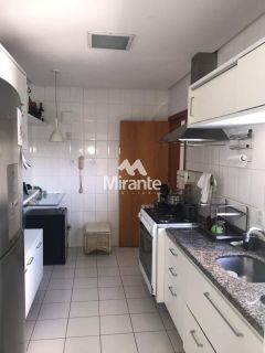 Apartamento Para Vender com 4 quartos sendo 4 suítes no bairro Santa Mônica em Feira De Santana