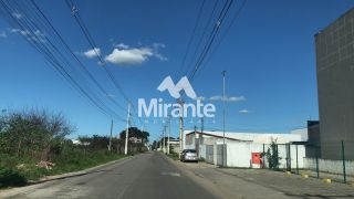 Lote / Terreno de Bairro Para Alugar no bairro Sim em Feira De Santana