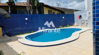 Casa Para Vender com 4 quartos sendo 4 suítes no bairro Santa Mônica em Feira De Santana