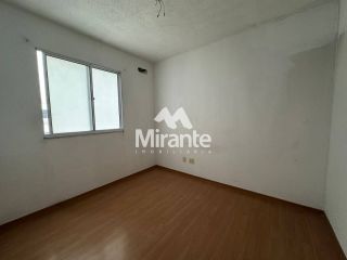 Apartamento Para Vender com 2 quartos no bairro Papagaio em Feira De Santana