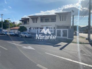 Casa Para Alugar com 4 quartos sendo 1 suíte no bairro Serraria Brasil em Feira De Santana