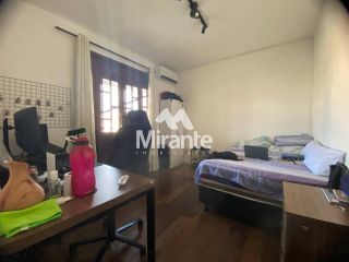 Casa Para Alugar com 4 quartos sendo 1 suíte no bairro Serraria Brasil em Feira De Santana