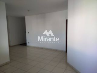 Casa Para Alugar com 4 quartos sendo 1 suíte no bairro Serraria Brasil em Feira De Santana