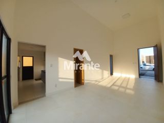 Casa Para Alugar com 3 quartos sendo 3 suítes no bairro Registro em Feira De Santana