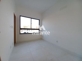 Casa Para Alugar com 3 quartos sendo 3 suítes no bairro Registro em Feira De Santana