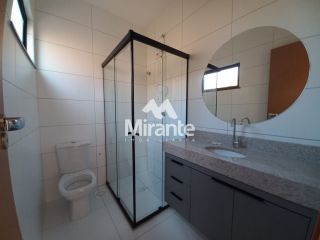 Casa Para Alugar com 3 quartos sendo 3 suítes no bairro Registro em Feira De Santana