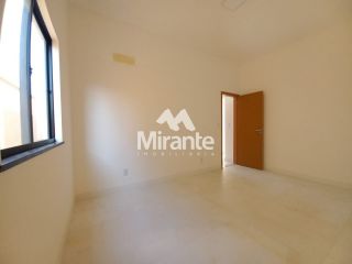 Casa Para Alugar com 3 quartos sendo 3 suítes no bairro Registro em Feira De Santana