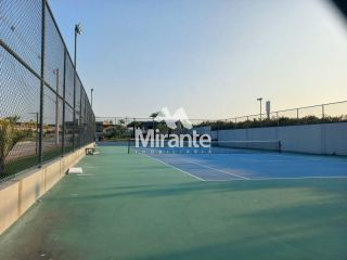 Casa Para Alugar com 3 quartos sendo 3 suítes no bairro Registro em Feira De Santana