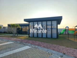 Casa Para Alugar com 3 quartos sendo 3 suítes no bairro Registro em Feira De Santana