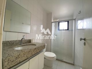 Apartamento Para Alugar com 3 quartos sendo 1 suíte no bairro Santa Mônica em Feira De Santana