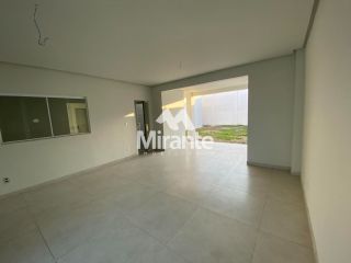 Casa de Condomínio Para Alugar com 3 quartos sendo 3 suítes no bairro Pedra do Descanso em Feira De Santana