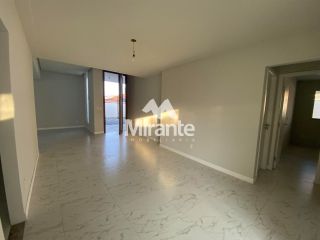 Casa de Condomínio Para Alugar com 3 quartos sendo 3 suítes no bairro Pedra do Descanso em Feira De Santana