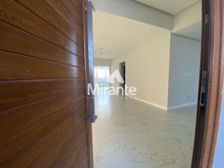 Casa de Condomínio Para Alugar com 3 quartos sendo 3 suítes no bairro Pedra do Descanso em Feira De Santana