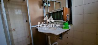 Casa Para Alugar com 5 quartos sendo 1 suíte no bairro Capuchinhos em Feira De Santana