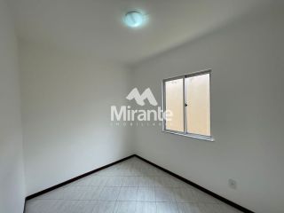 Casa de Condomínio Para Alugar com 3 quartos sendo 1 suítes no bairro Pedra do Descanso em Feira De Santana