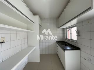 Casa de Condomínio Para Alugar com 3 quartos sendo 1 suítes no bairro Pedra do Descanso em Feira De Santana