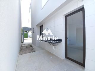 Casa de Condomínio Para Vender com 4 quartos 2 suítes no bairro Lagoa Salgada em Feira De Santana