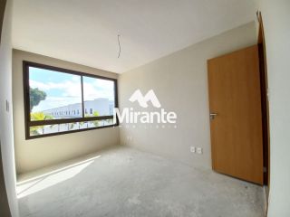 Casa de Condomínio Para Vender com 4 quartos 2 suítes no bairro Lagoa Salgada em Feira De Santana