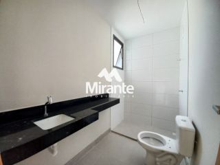 Casa de Condomínio Para Vender com 4 quartos 2 suítes no bairro Lagoa Salgada em Feira De Santana