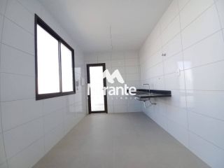 Casa de Condomínio Para Vender com 4 quartos 2 suítes no bairro Lagoa Salgada em Feira De Santana