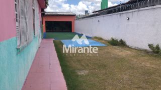 Casa Para Alugar no bairro Capuchinhos em Feira De Santana
