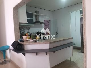 Casa Para Alugar com 5 quartos sendo 5 suítes no bairro Capuchinhos em Feira De Santana