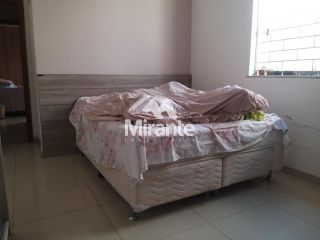 Casa Para Alugar com 5 quartos sendo 5 suítes no bairro Capuchinhos em Feira De Santana