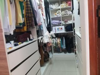 Casa Para Alugar com 5 quartos sendo 5 suítes no bairro Capuchinhos em Feira De Santana