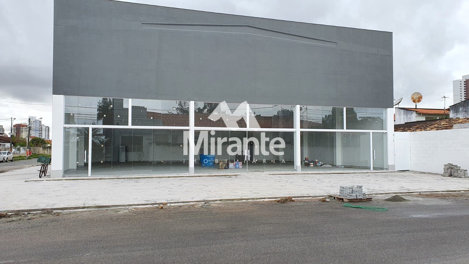 Loja Para Alugar no bairro Capuchinhos em Feira De Santana