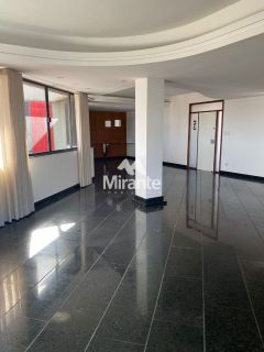 Apartamento Para Alugar com 4 quartos sendo 4 suítes no bairro Capuchinhos em Feira De Santana