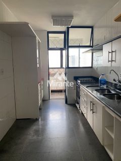 Apartamento Para Alugar com 4 quartos sendo 4 suítes no bairro Capuchinhos em Feira De Santana