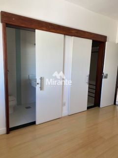 Apartamento Para Alugar com 4 quartos sendo 4 suítes no bairro Capuchinhos em Feira De Santana