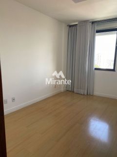 Apartamento Para Alugar com 4 quartos sendo 4 suítes no bairro Capuchinhos em Feira De Santana