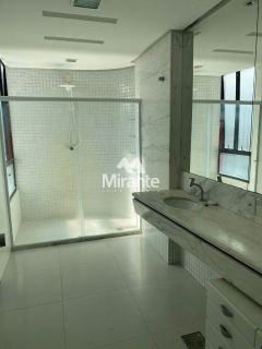 Apartamento Para Alugar com 4 quartos sendo 4 suítes no bairro Capuchinhos em Feira De Santana