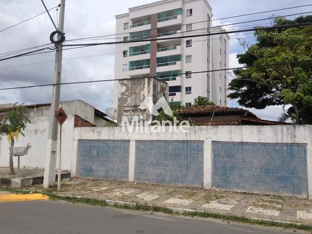 Casa Para Alugar no bairro Santa Mônica em Feira De Santana