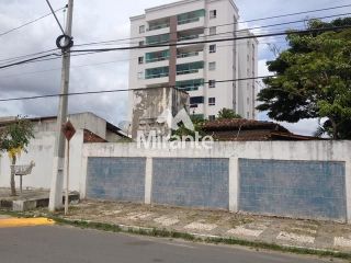 Casa Para Alugar no bairro Santa Mônica em Feira De Santana