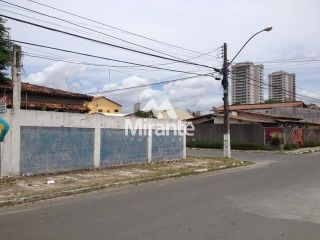 Casa Para Alugar no bairro Santa Mônica em Feira De Santana