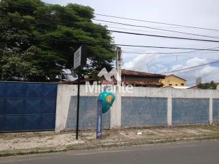 Casa Para Alugar no bairro Santa Mônica em Feira De Santana