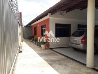 Casa Para Alugar com 6 quartos sendo 4 suítes no bairro Brasília em Feira De Santana